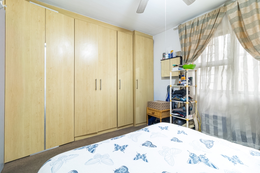 2 Bedroom Property for Sale in Zonnebloem Western Cape